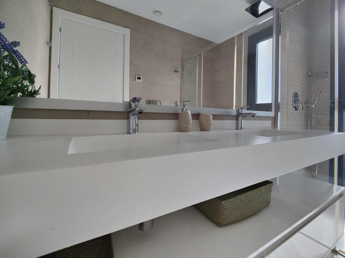 Sunset Drive Superb Apartment เบนิดอร์ม ภายนอก รูปภาพ